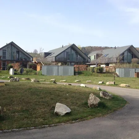 Tropic - Seezugang - Seesicht I Beachparadise I Massage - Trampolin - Light Show - Parken - Cinema Feeling - Bbq بيت للعطل غايِنهوفِن