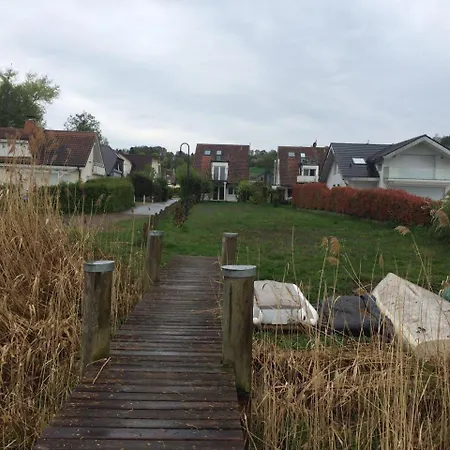 بيت للعطل Tropic - Seezugang - Seesicht I Beachparadise I Massage - Trampolin - Light Show - Parken - Cinema Feeling - Bbq غايِنهوفِن